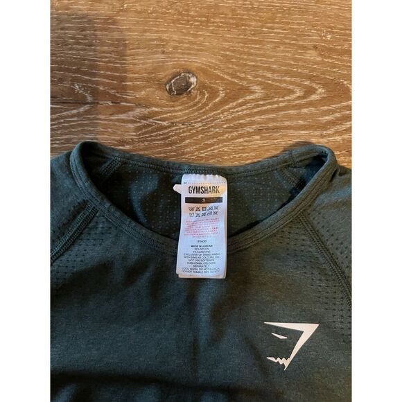 Gymshark Womens Green Seamless Long Sleeve Cropped Top Shirt Size Small - Picture 3 of 3